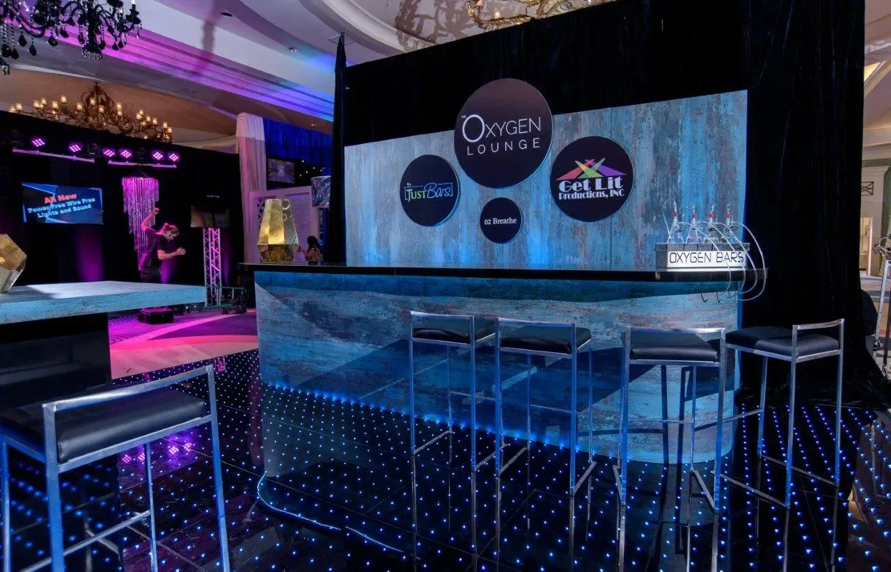 Blue Oxygen Bar 15_ Blue Oxygen Double Bar w_ Black Tops in Pompano Beach, Florida