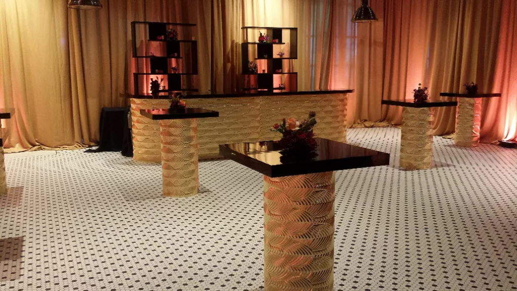 Gatsby Gold Mirrored High Top Table w/ Black Top - 30"x30"x42"